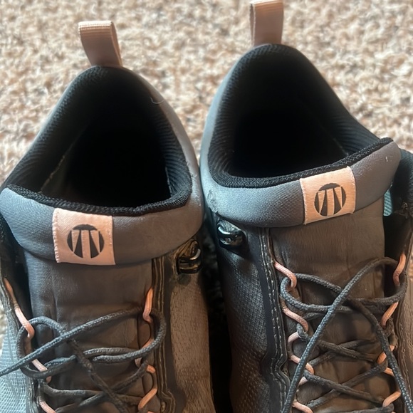 Tecnica women’s water proof hiking shoes - Picture 6 of 9